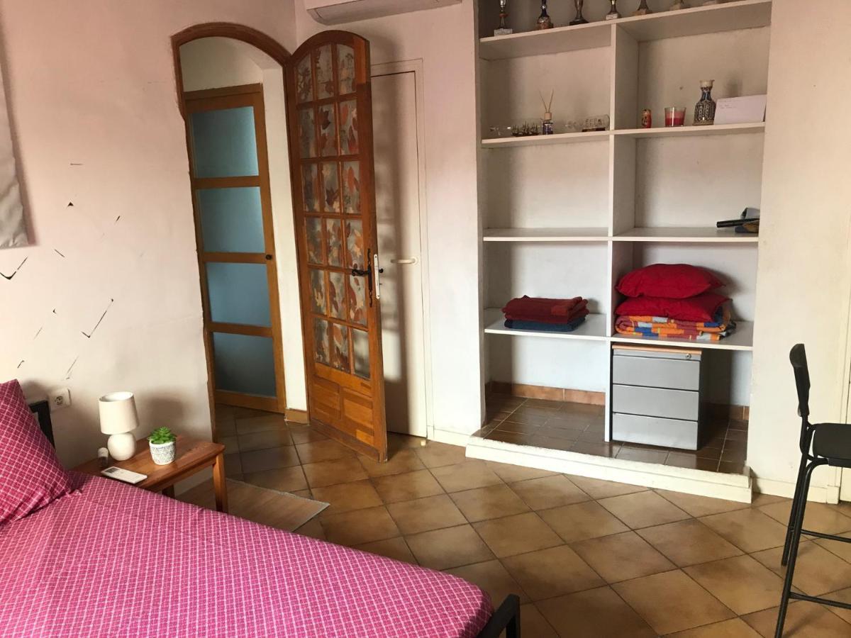 Chambre Climatisee Avec Sdb Privee Dans Une Villa Avec Piscine Ouverte D'Avril A Mi Octobre Marseille Exterior photo